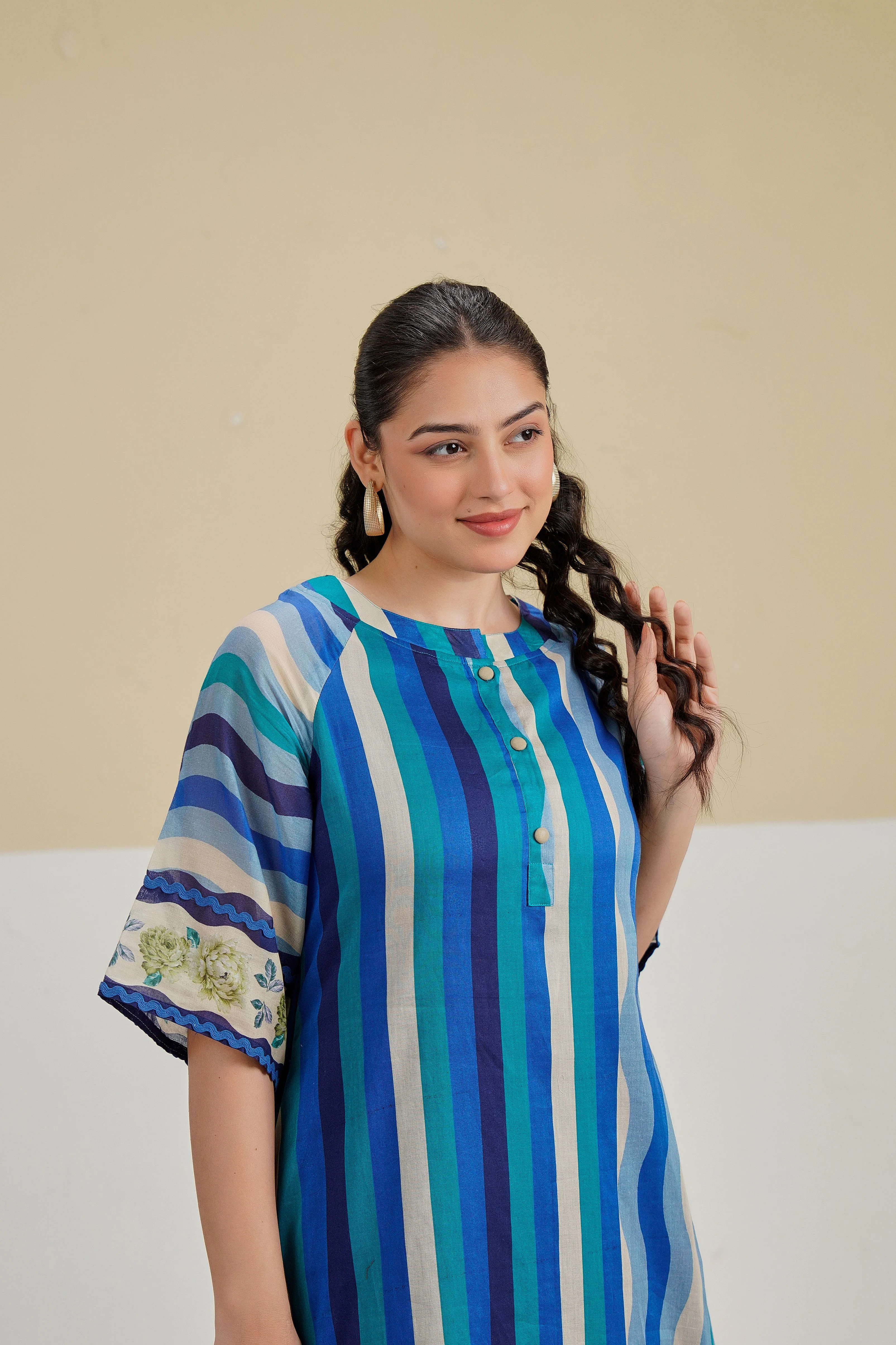 Blue Stripe Printed Cotton Kurta Set - Image 3