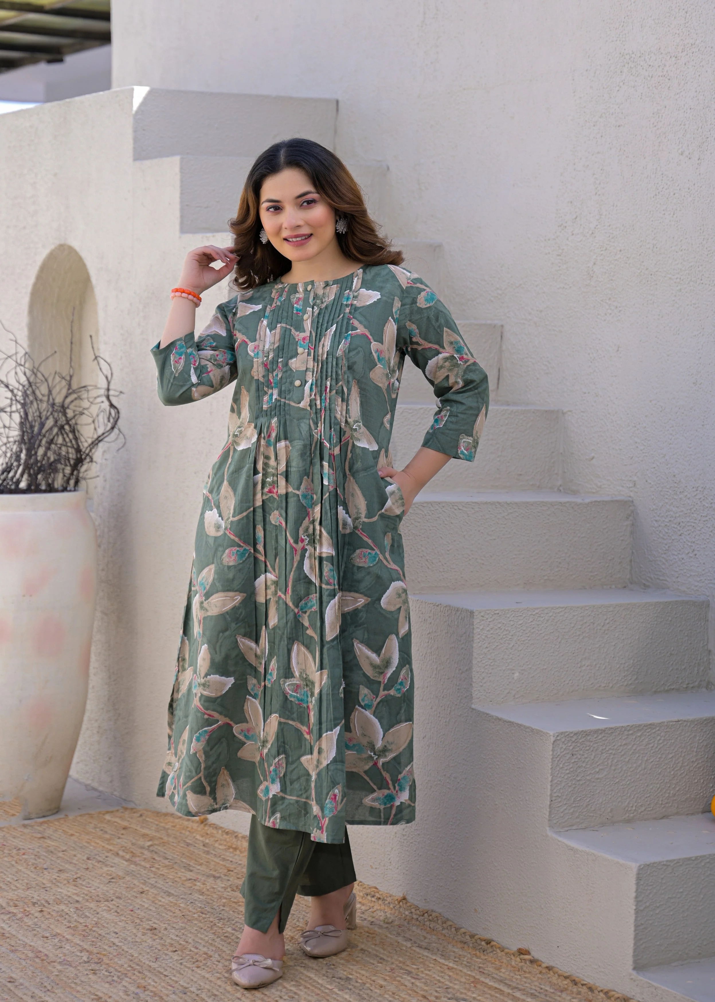 Dusty Green Botanical Printed Mul Cotton Kurta Set - Image 4