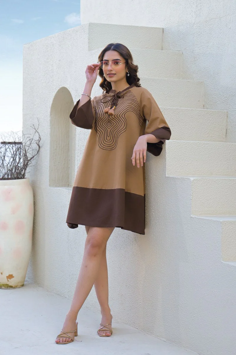 Camel Ripple Embroidered Cotton-Linen Dress - Image 6