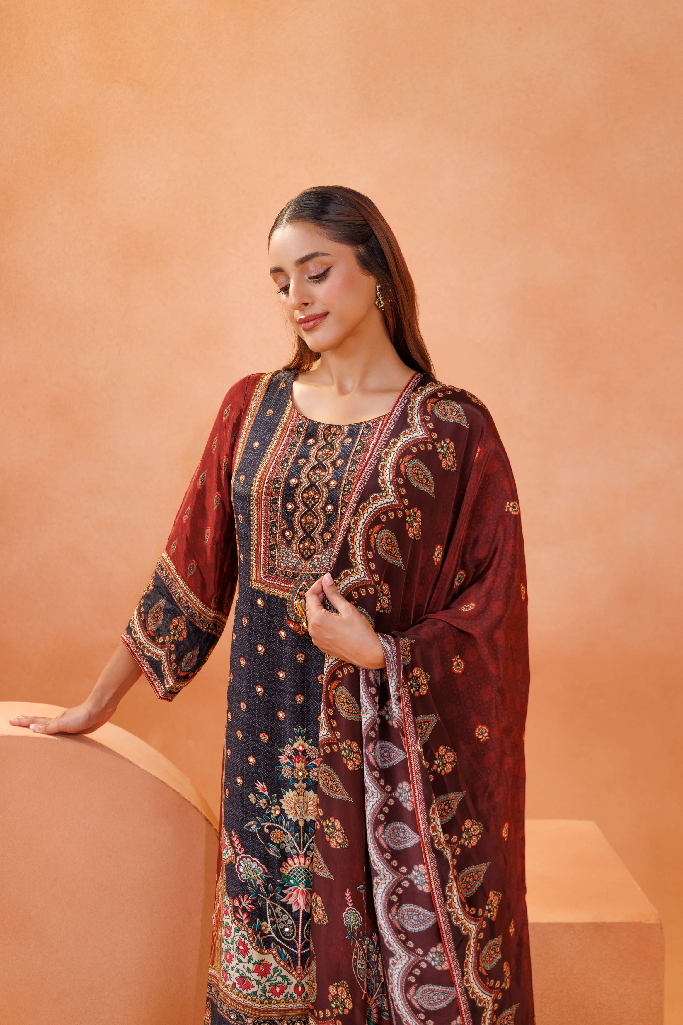 Embroidered Maroon & Charcoal Lawn Pant Set - Image 2