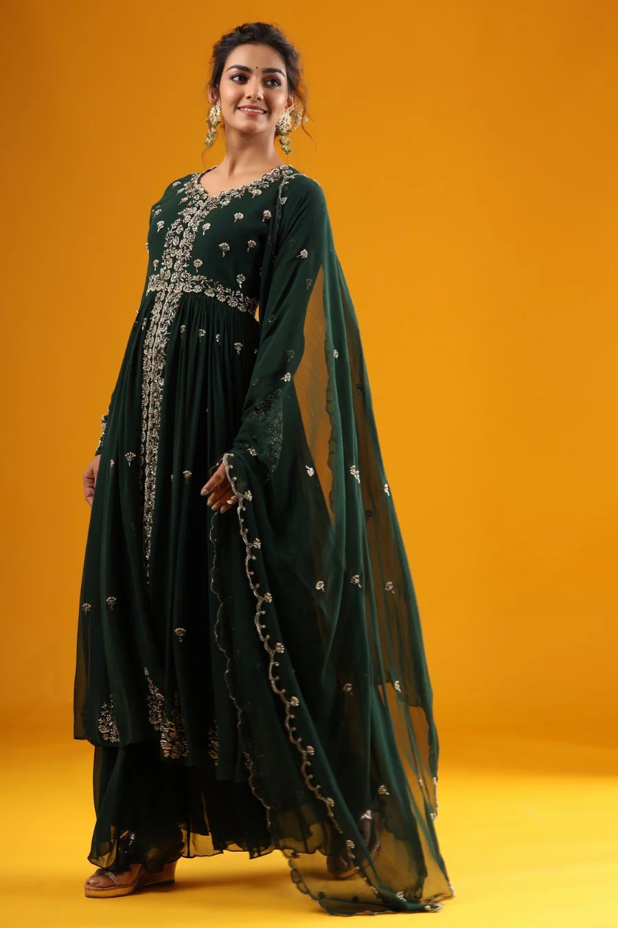 Emerald Green Hand Embroidered Kurta &amp; Palazzo With Dupatta - Image 4