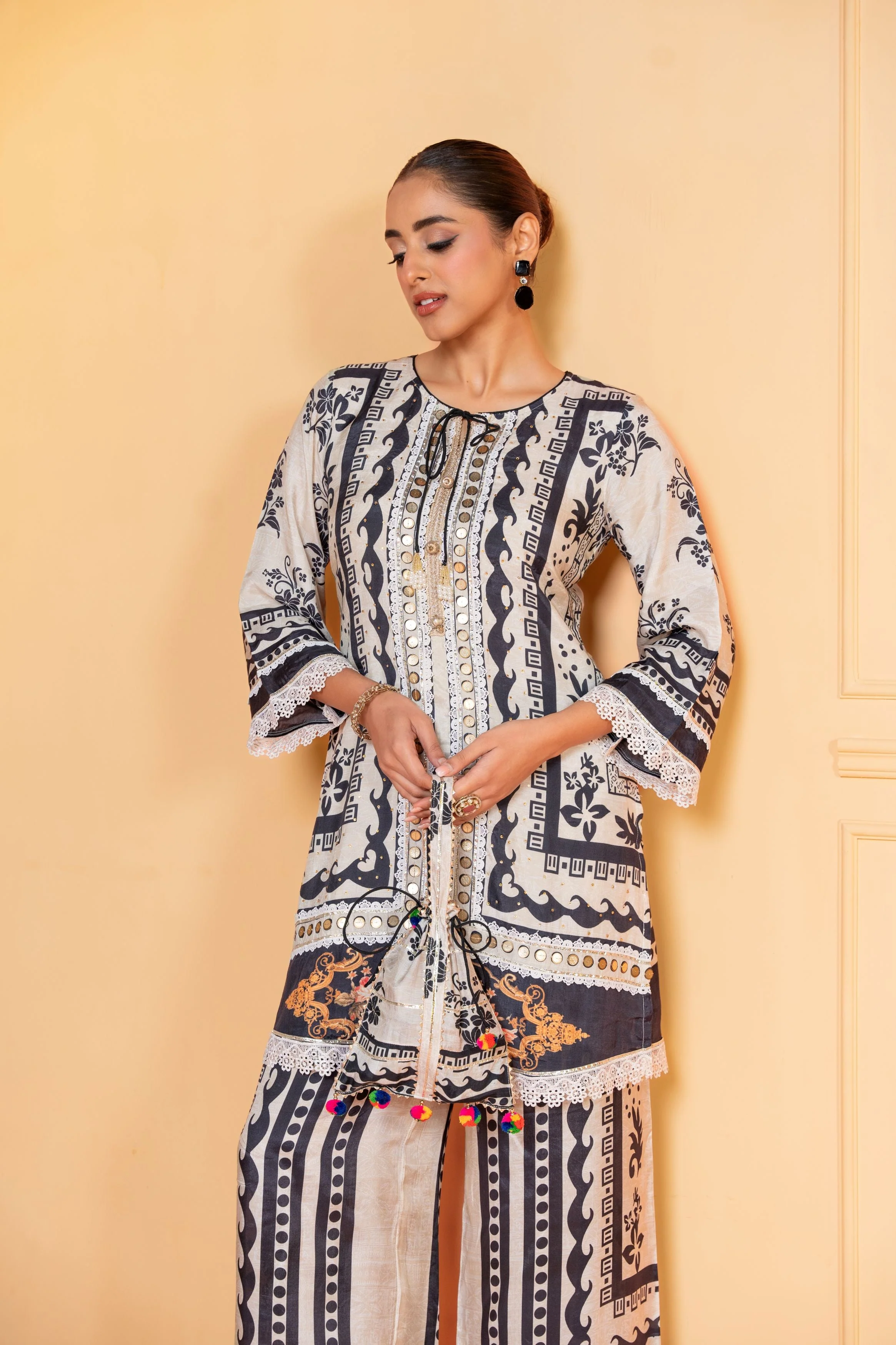 Black And White Printed Muslin Silk Co-Ord Set - Image 3