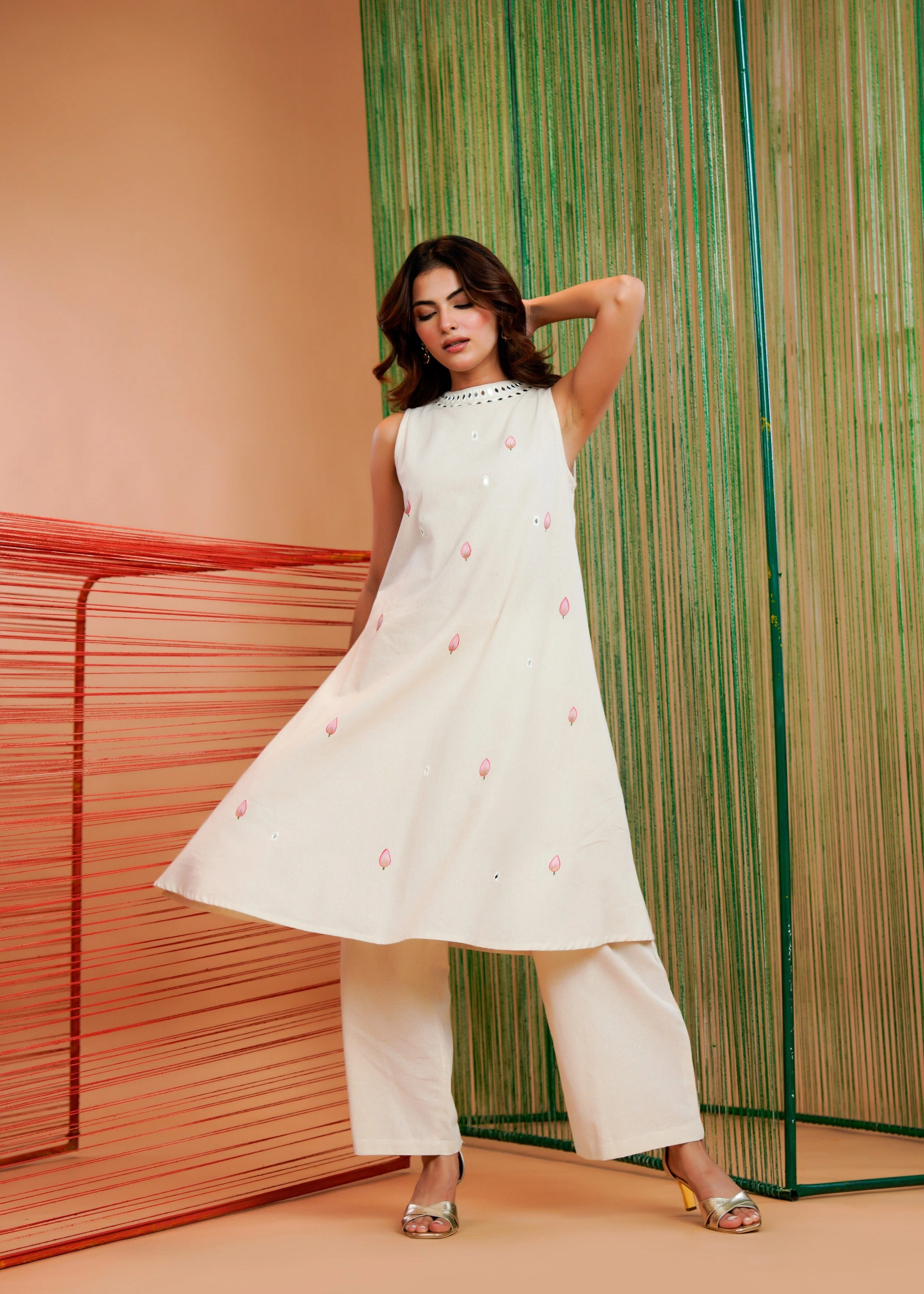 Off-White Mirror Work Linen Kurta Set - Image 7