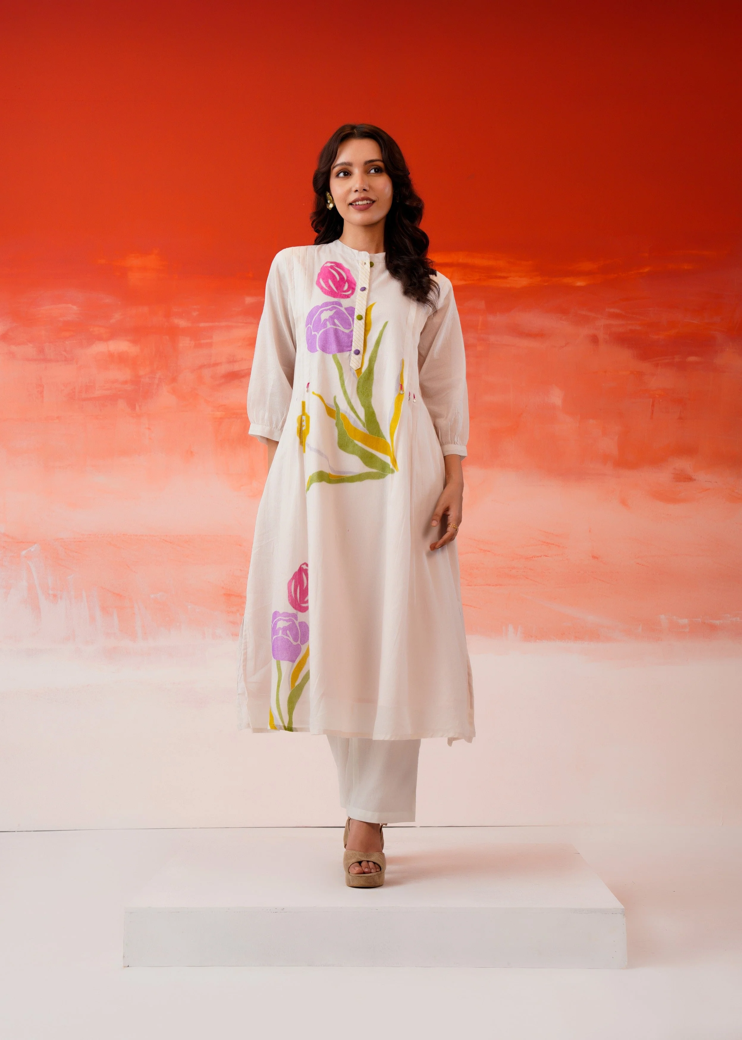 Off-White Tulip Printed Mul Cotton Kurta Set - Image 3