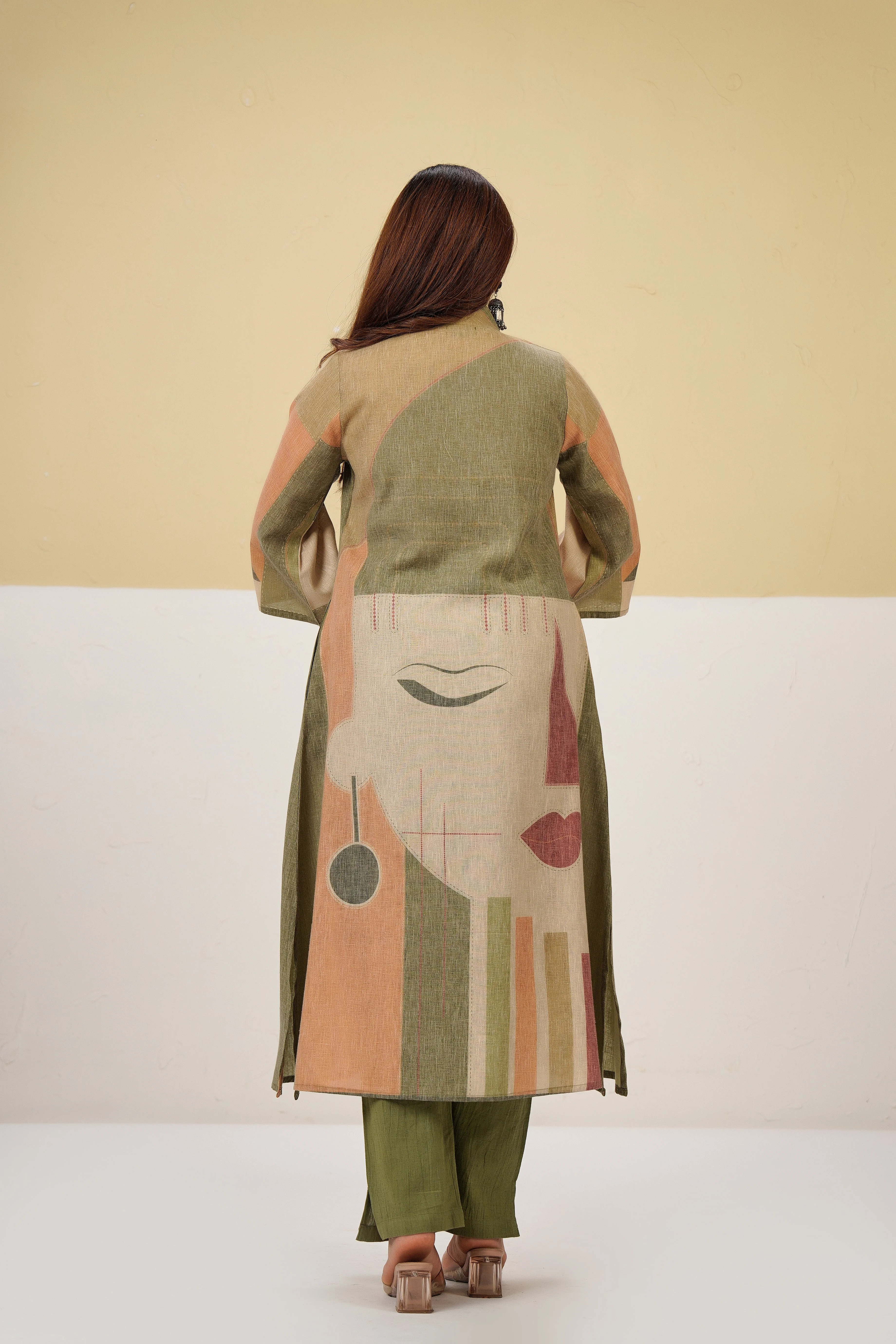 Earthy Glow Printed Cotton Linen Kurta Set - Image 9