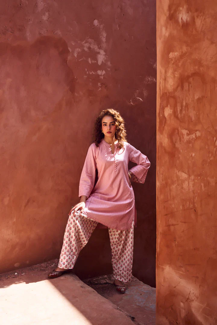 Pastel Pink Mul-Cotton Kurta Set - Image 2