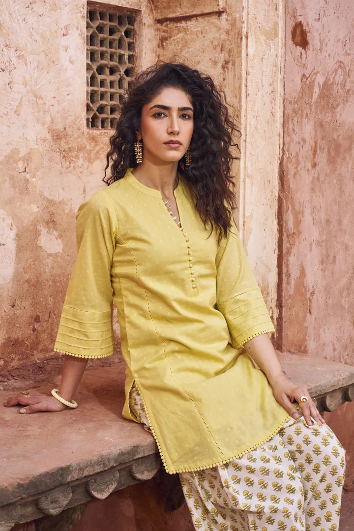 Pastel Yellow Mul-Cotton Kurta Set - Image 2