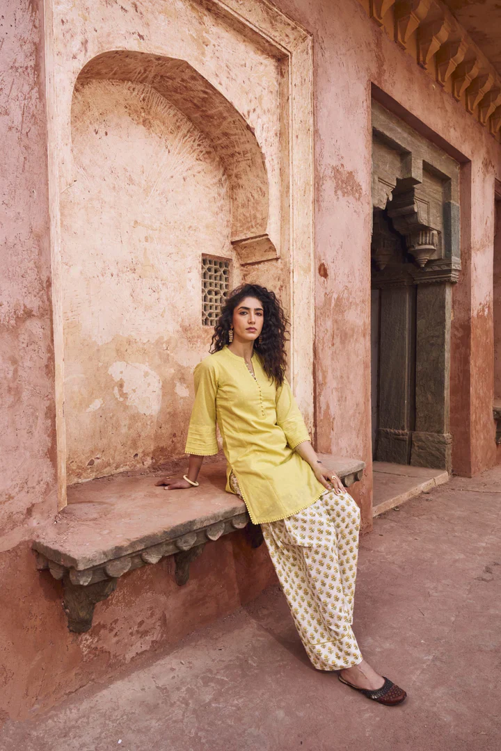 Pastel Yellow Mul-Cotton Kurta Set - Image 3