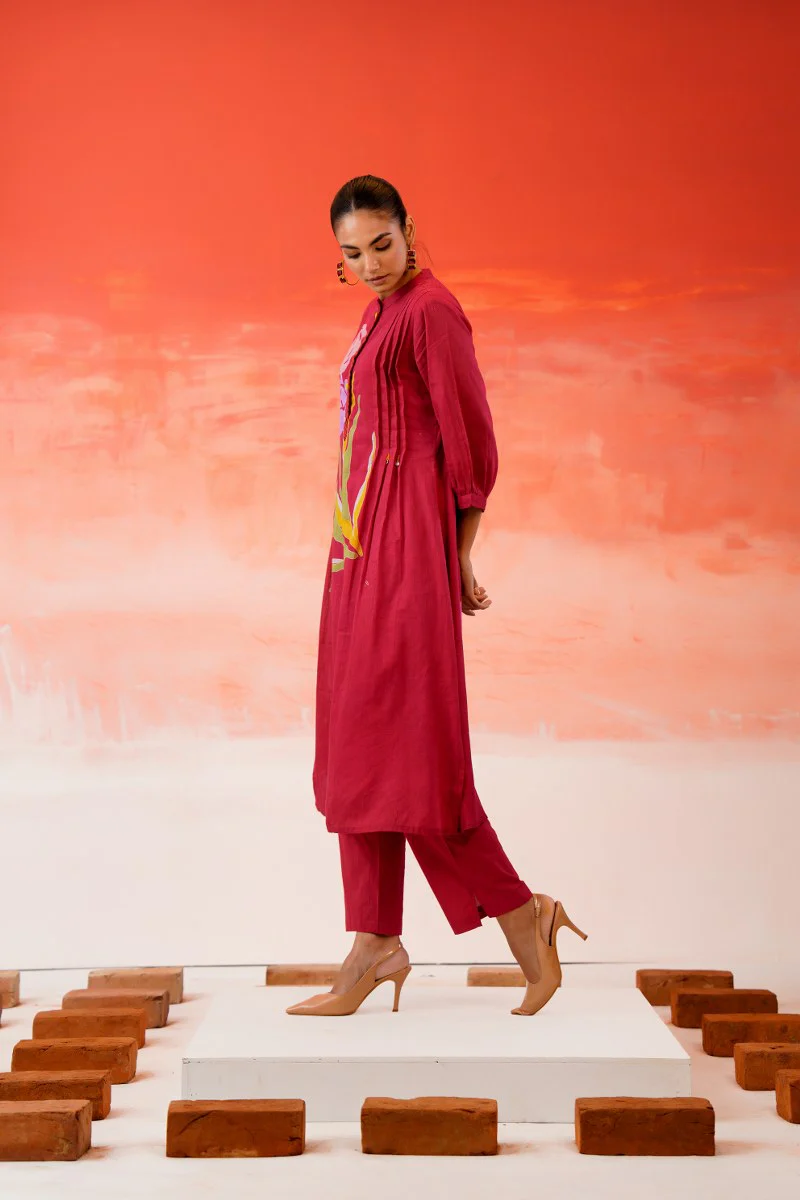 Crimson Tulip Printed Mul Cotton Kurta Set - Image 9